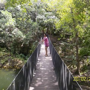 Meet your Posher, Thania